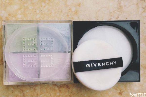 紀梵希散粉干皮能用嗎 紀梵希散粉用法 紀梵希散粉干皮能用嗎 紀梵希散粉用法