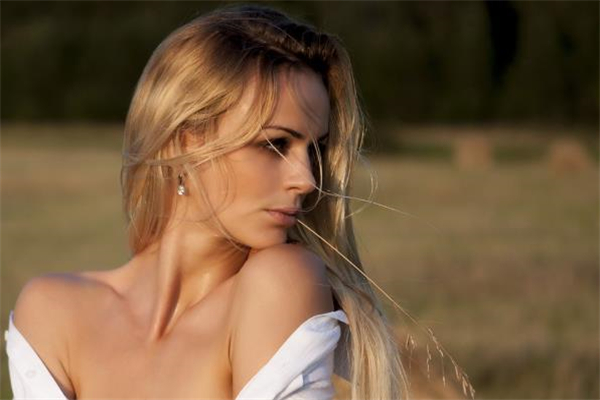 肩膀厚能變薄嗎 肩膀厚按摩可以瘦嗎 肩膀厚能變薄嗎 肩膀厚按摩可以瘦嗎