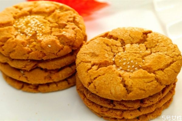 如何自制桃酥 在家做桃酥的方法 如何自制桃酥 在家做桃酥的方法