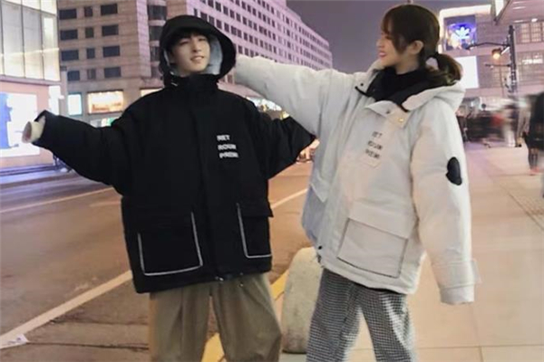 男生穿什么顏色工裝棉服好看 男生工裝棉服穿搭圖片 男生穿什么顏色工裝棉服好看 男生工裝棉服穿搭圖片