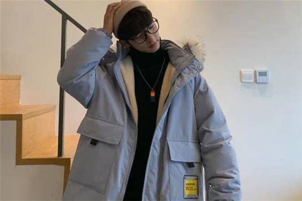 男生穿什么顏色工裝棉服好看 男生工裝棉服穿搭圖片 男生穿什么顏色工裝棉服好看 男生工裝棉服穿搭圖片