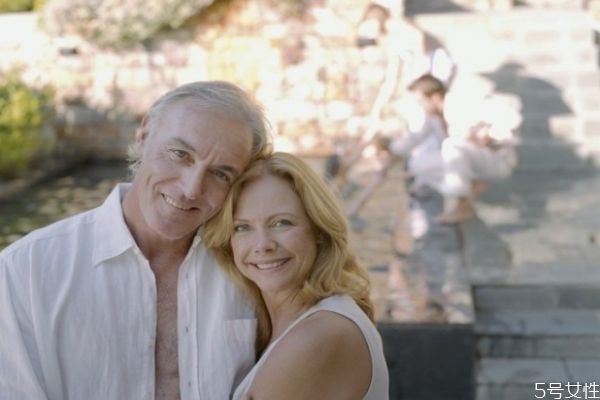 男人為什么都喜歡找小三 男人喜歡找小三的原因 男人為什么都喜歡找小三 男人喜歡找小三的原因