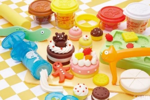 橡皮泥有毒嗎 小孩子吃到橡皮泥該怎么辦 橡皮泥有毒嗎 小孩子吃到橡皮泥該怎么辦