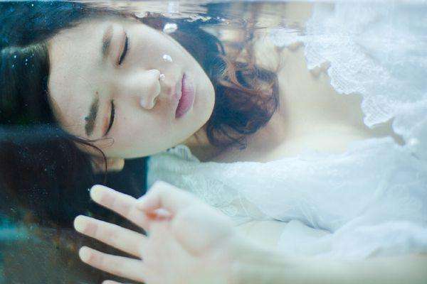 為什么男生不主動(dòng)也不拒絕聊天 男生被暗示表白后是什么心理 為什么男生不主動(dòng)也不拒絕聊天 男生被暗示表白后是什么心理