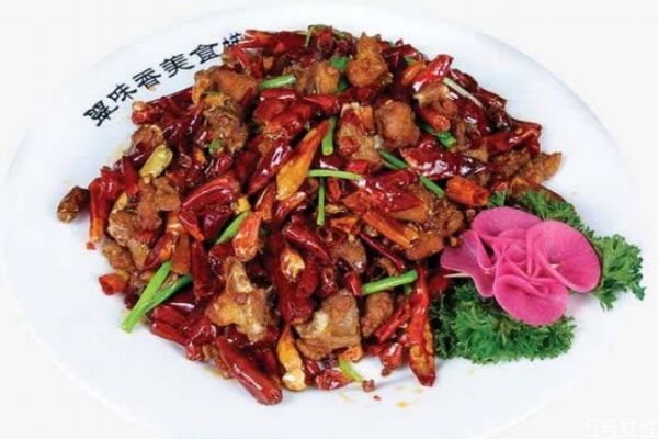 辣子雞丁的家常做法 辣子雞丁的簡單做法 辣子雞丁的家常做法 辣子雞丁的簡單做法