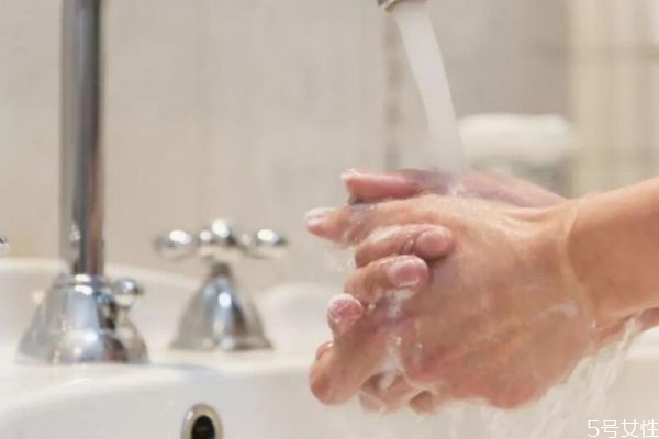 洗手液保質(zhì)期一般是多久 過期的洗手液還能用嗎 洗手液保質(zhì)期一般是多久 過期的洗手液還能用嗎