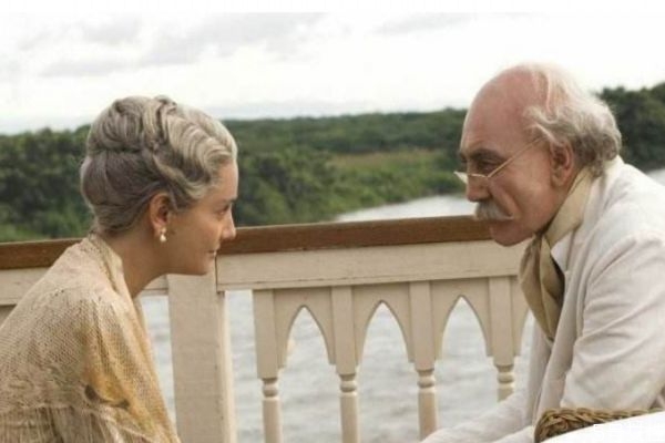 愛情中什么最傷人 愛情中最遠的距離是什么 愛情中什么最傷人 愛情中最遠的距離是什么