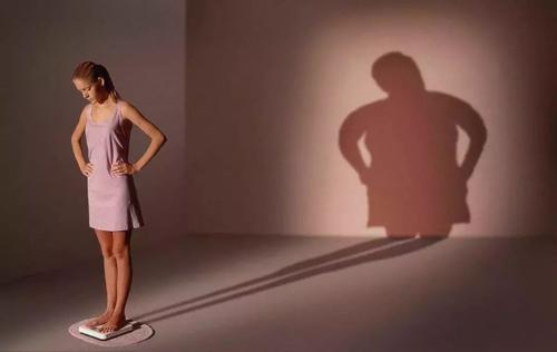 經(jīng)常站著腿會粗嗎 站立時怎么避免腿粗呢 經(jīng)常站著腿會粗嗎 站立時怎么避免腿粗呢