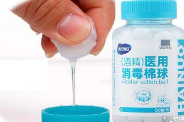 醫(yī)用酒精是多少度 醫(yī)用酒精多少錢一小瓶 醫(yī)用酒精是多少度 醫(yī)用酒精多少錢一小瓶