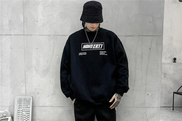 套頭衛(wèi)衣什么顏色好看 套頭衛(wèi)衣流行什么顏色 套頭衛(wèi)衣什么顏色好看 套頭衛(wèi)衣流行什么顏色