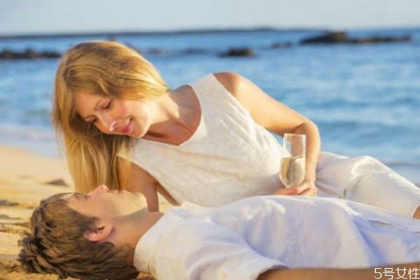 不接電話不回信息說明什么 如何對待不愛你的丈夫 不接電話不回信息說明什么 如何對待不愛你的丈夫