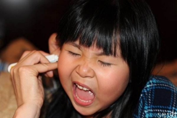 耳屎多會造成耳鳴嗎 如何正確掏耳朵 耳屎多會造成耳鳴嗎 如何正確掏耳朵