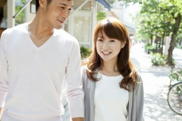 不接電話不回信息說明什么 如何對待不愛你的丈夫 不接電話不回信息說明什么 如何對待不愛你的丈夫