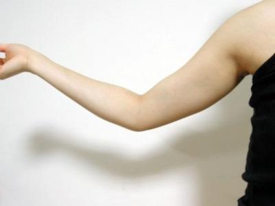 手臂水腫是什么原因 怎么消除手臂水腫 手臂水腫是什么原因 怎么消除手臂水腫