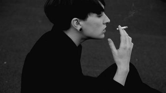 老公懦弱有哪些表現(xiàn) 老公很老實(shí)算是懦弱嗎 老公懦弱有哪些表現(xiàn) 老公很老實(shí)算是懦弱嗎