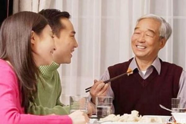 第一次去女友家里要怎么穿 去女友家里要注意什么 第一次去女友家里要怎么穿 去女友家里要注意什么