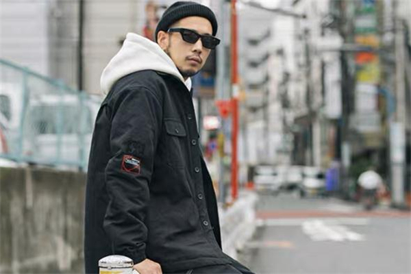 工裝外套流行什么顏色 工裝外套穿搭指南 工裝外套流行什么顏色 工裝外套穿搭指南