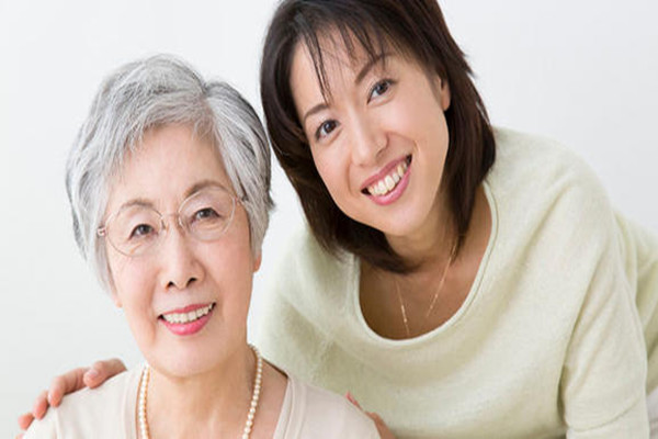 跟婆婆一起住要做家務(wù)嗎 和婆婆吵架不主動(dòng)說(shuō)話好嗎 跟婆婆一起住要做家務(wù)嗎 和婆婆吵架不主動(dòng)說(shuō)話好嗎