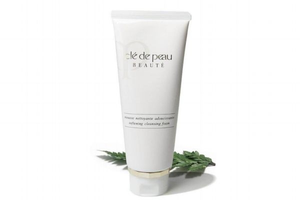 cpb洗面奶和香奈兒洗面奶哪個好 滋潤型和清爽型怎么挑選 cpb洗面奶和香奈兒洗面奶哪個好 滋潤型和清爽型怎么挑選