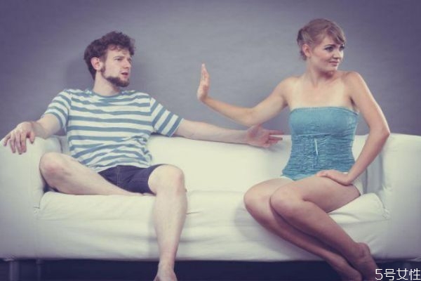 男女分手后能不能復(fù)合的因素 男女分手后的反應(yīng) 男女分手后能不能復(fù)合的因素 男女分手后的反應(yīng)