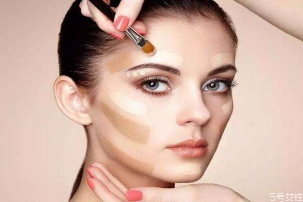 韓式水光妝的畫(huà)法 怎么化妝簡(jiǎn)單好看