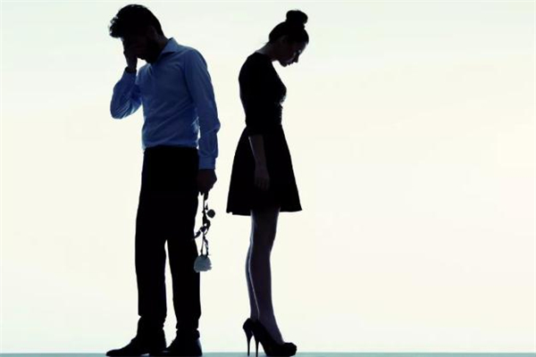 前夫一直威脅我該怎么辦 前夫威脅我報(bào)警有用嗎 前夫一直威脅我該怎么辦 前夫威脅我報(bào)警有用嗎