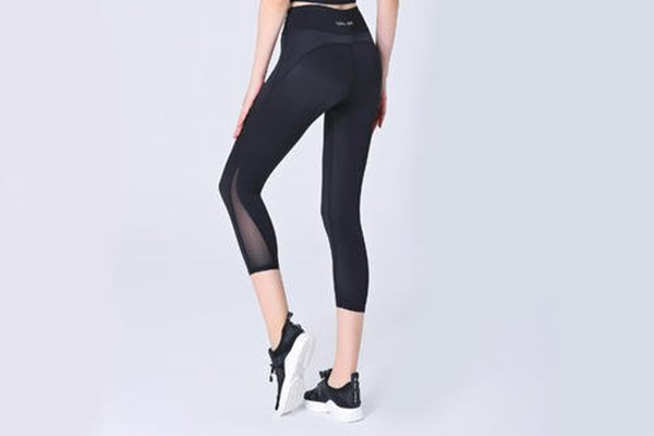 扁平臀是怎樣形成的 扁平臀如何提臀 扁平臀是怎樣形成的 扁平臀如何提臀