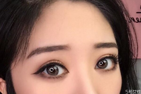 歐美眼妝怎么畫 畫歐美眼妝要注意什么 歐美眼妝怎么畫 畫歐美眼妝要注意什么