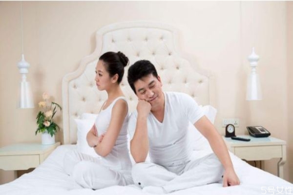 孕期怎么發(fā)現(xiàn)老公是否出軌 老公孕期出軌表現(xiàn) 孕期怎么發(fā)現(xiàn)老公是否出軌 老公孕期出軌表現(xiàn)