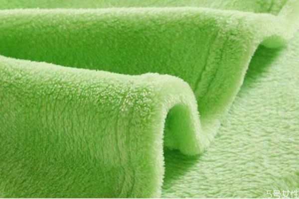 天鵝絨和珊瑚絨面料哪個(gè)好 天鵝絨和法蘭絨哪個(gè)好 天鵝絨和珊瑚絨面料哪個(gè)好 天鵝絨和法蘭絨哪個(gè)好