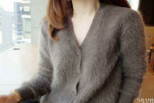 貂絨是什么 貂絨制成的毛衣特點 貂絨是什么 貂絨制成的毛衣特點