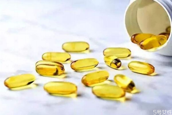 魚肝油能擦臉嗎 魚肝油能擦臉有什么功效 魚肝油能擦臉嗎 魚肝油能擦臉有什么功效