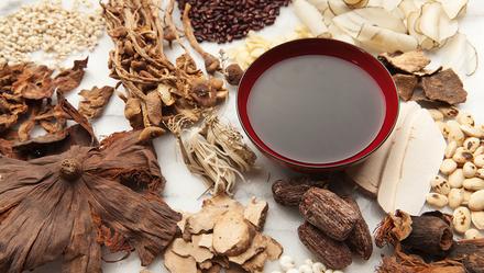 草藥屬于中藥嗎 常見(jiàn)的名貴中藥材有哪些 草藥屬于中藥嗎 常見(jiàn)的名貴中藥材有哪些