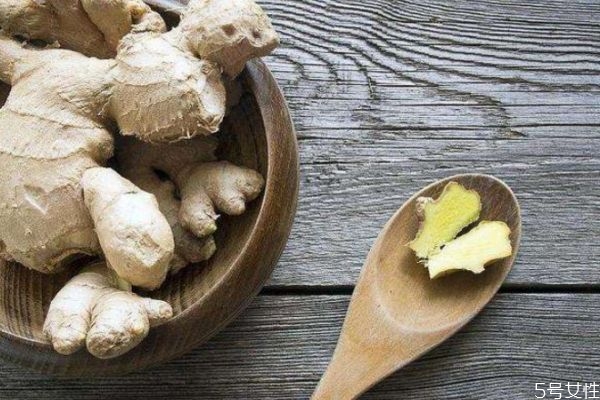 蜂蜜和生姜怎么喝減肥 蜂蜜和生姜減肥要注意什么 蜂蜜和生姜怎么喝減肥 蜂蜜和生姜減肥要注意什么