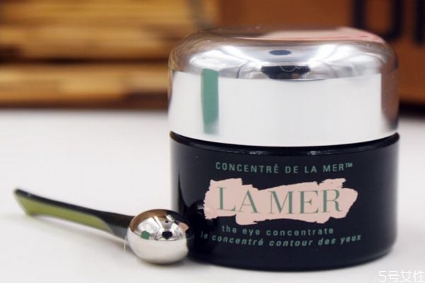 海藍(lán)之謎眼霜和雅詩蘭黛眼霜哪個好 lamer眼霜綠白哪個好 海藍(lán)之謎眼霜和雅詩蘭黛眼霜哪個好 lamer眼霜綠白哪個好