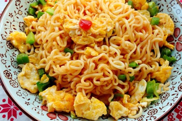 炒方便面和泡面哪個熱量高 炒方便面營養(yǎng)價值高嗎 炒方便面和泡面哪個熱量高 炒方便面營養(yǎng)價值高嗎