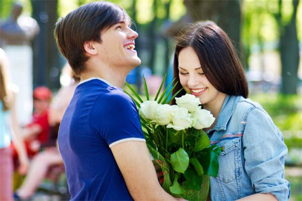 老公對老婆撒謊意味著什么 老公對老婆撒謊是為什么 老公對老婆撒謊意味著什么 老公對老婆撒謊是為什么