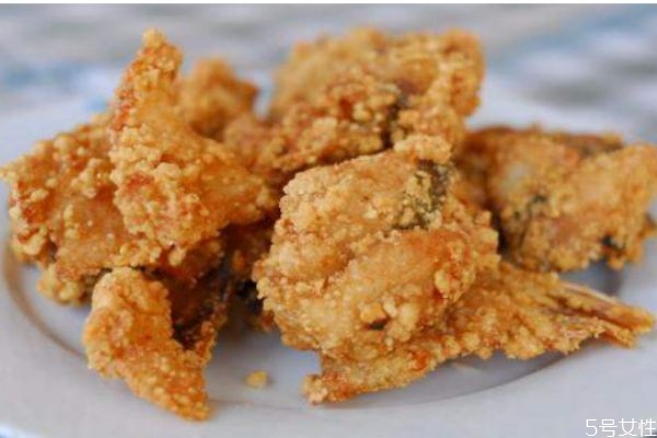 炸魚(yú)塊怎么做好吃 炸魚(yú)塊的簡(jiǎn)單做法 炸魚(yú)塊怎么做好吃 炸魚(yú)塊的簡(jiǎn)單做法