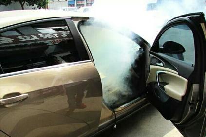 車內(nèi)消毒用什么好 車內(nèi)消毒可以用酒精嗎 車內(nèi)消毒用什么好 車內(nèi)消毒可以用酒精嗎