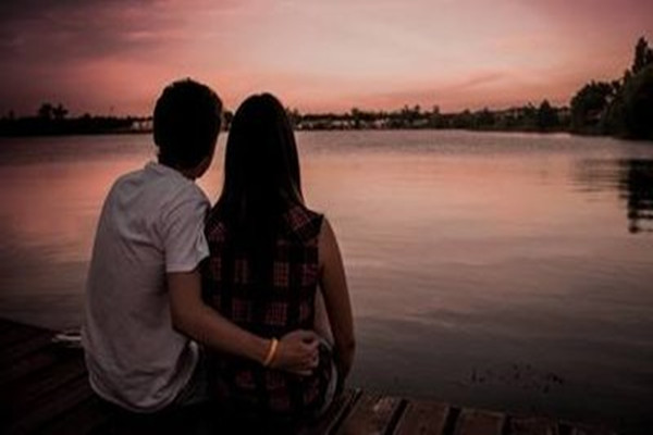 戀愛(ài)中男人討厭聊什么 戀愛(ài)中適合聊什么 戀愛(ài)中男人討厭聊什么 戀愛(ài)中適合聊什么