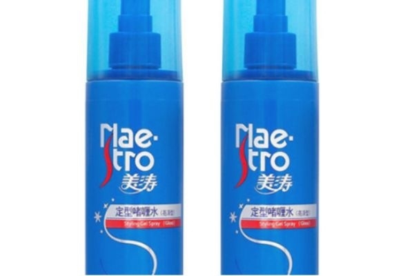 定型噴霧噴到眼鏡片上怎么清除 用完定型噴霧需要注意 定型噴霧噴到眼鏡片上怎么清除 用完定型噴霧需要注意