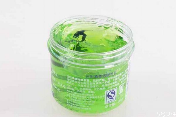 啫喱膏用多了怎么辦 啫喱膏一次用多少合適 啫喱膏用多了怎么辦 啫喱膏一次用多少合適