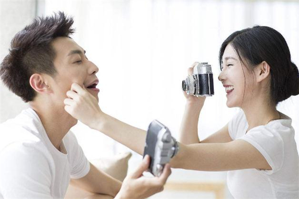 老公護(hù)著小三說明什么 老公為什么護(hù)著別的女人 老公護(hù)著小三說明什么 老公為什么護(hù)著別的女人