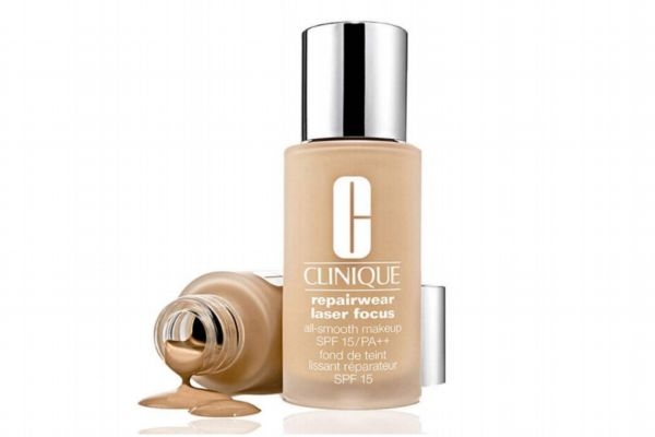 可以只涂粉底液出門嗎 沒有工具怎么上粉底液 可以只涂粉底液出門嗎 沒有工具怎么上粉底液