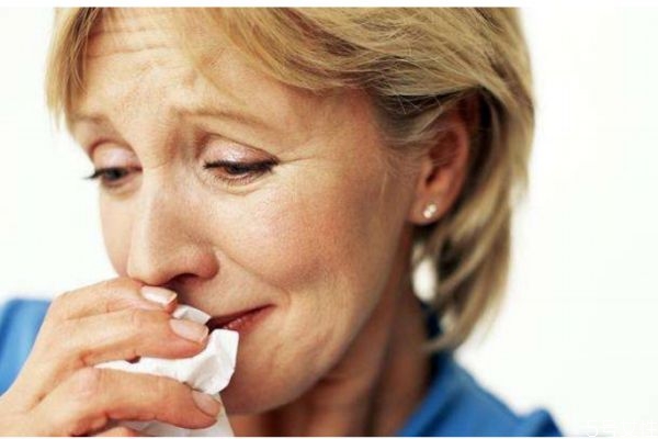 霉菌性陰炎怎么引起的 霉菌性陰炎會(huì)傳染嗎 霉菌性陰炎怎么引起的 霉菌性陰炎會(huì)傳染嗎