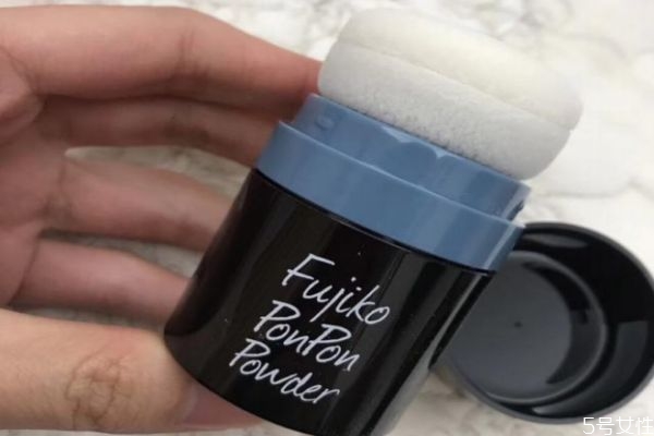 蓬蓬粉可以維持多久 頭發(fā)蓬蓬粉怎么用 蓬蓬粉可以維持多久 頭發(fā)蓬蓬粉怎么用