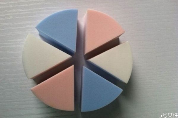 清洗海綿粉撲的方法 清洗海綿粉撲的小技巧 清洗海綿粉撲的方法 清洗海綿粉撲的小技巧