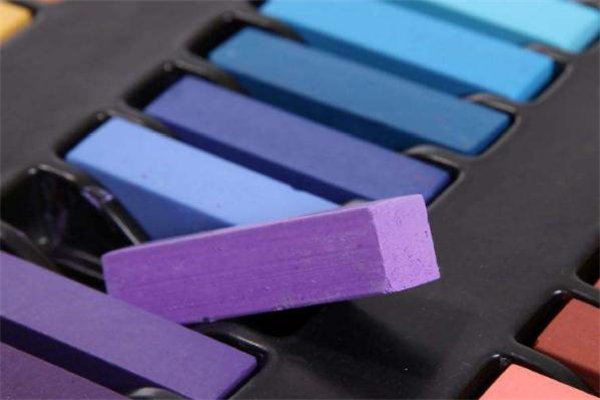 染發(fā)棒對人有傷害嗎 染發(fā)棒好還是染發(fā)劑好 染發(fā)棒對人有傷害嗎 染發(fā)棒好還是染發(fā)劑好