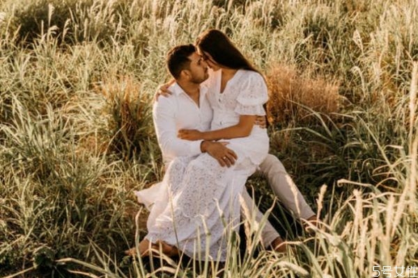 異地戀最需要什么 異地戀最好的相處模式 異地戀最需要什么 異地戀最好的相處模式