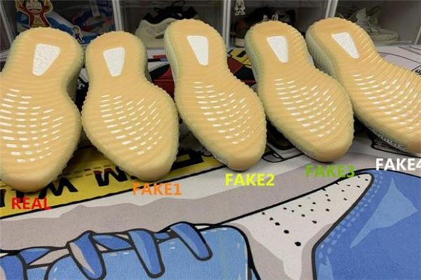 yeezy350灰天使真假對比 椰子350灰天使真假鑒定 yeezy350灰天使真假對比 椰子350灰天使真假鑒定